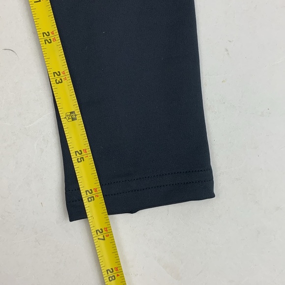 Under Armour Compression Leggings Size Medium Black waist band New NWOT - Picture 12 of 13